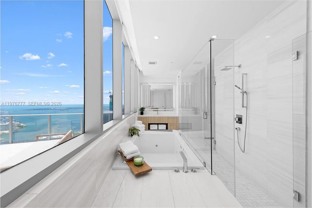 851 NE 1st Avenue PH 5700, Miami, FL 33132