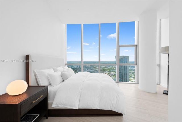 851 NE 1st Avenue PH 5700, Miami, FL 33132