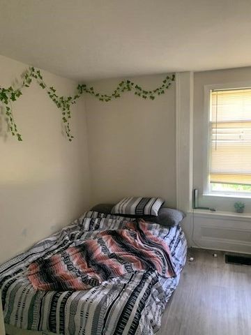 822 Wall Street, Port Huron, MI 48060