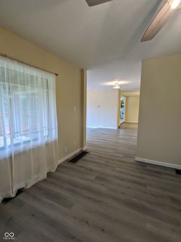 243 S Grand Avenue, Connersville, IN 47331