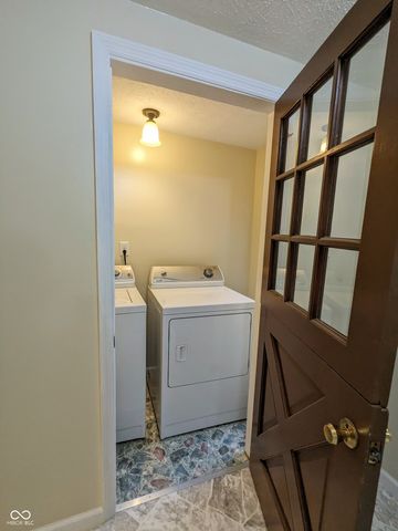 243 S Grand Avenue, Connersville, IN 47331