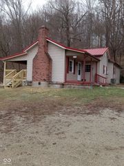 243 S Grand Avenue, Connersville, IN 47331