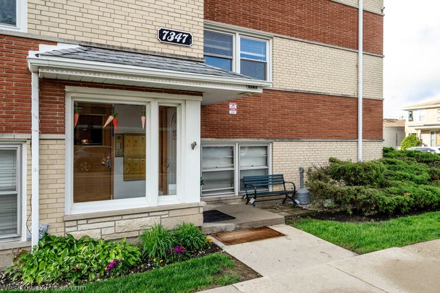 7347 W Diversey Avenue 7, Elmwood Park, IL 60707