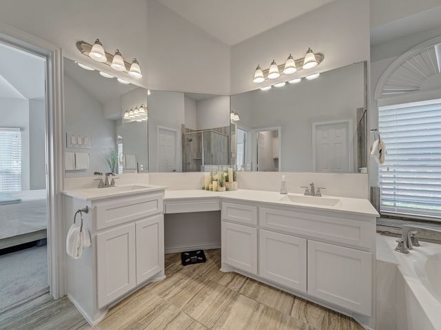 426 Brook Meadow Drive, Midlothian, TX 76065