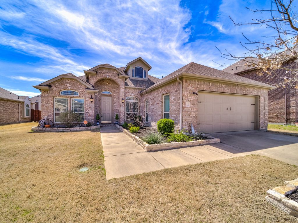 426 Brook Meadow Drive, Midlothian, TX 76065