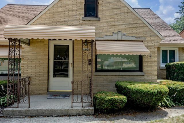 3940 N 80th STREET, Milwaukee, WI 53222
