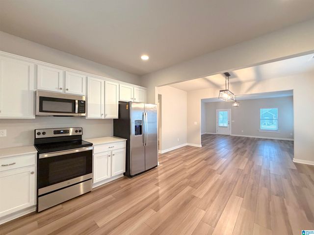 285 AVALON WAY, Clanton, AL 35045