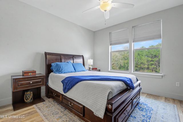 2501 Bienville Boulevard, 127, Ocean Springs, MS 39564