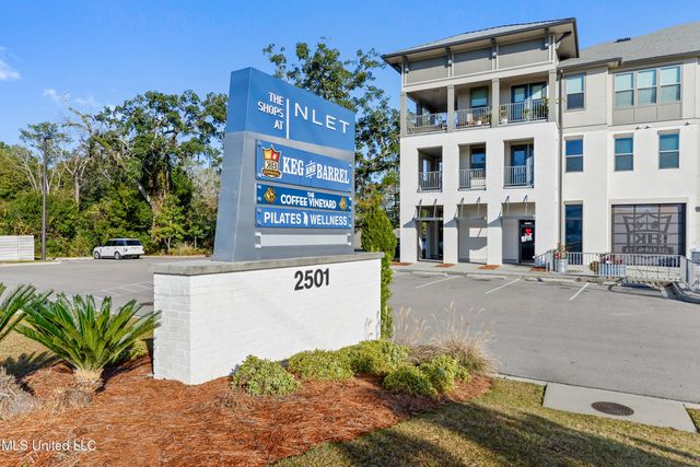 2501 Bienville Boulevard, 127, Ocean Springs, MS 39564