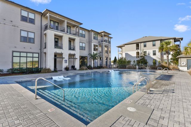 2501 Bienville Boulevard, 127, Ocean Springs, MS 39564