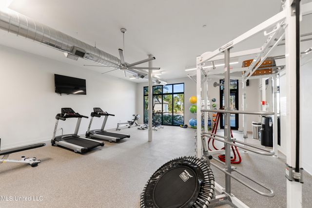 2501 Bienville Boulevard, 127, Ocean Springs, MS 39564