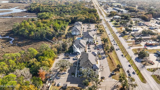 2501 Bienville Boulevard, 127, Ocean Springs, MS 39564