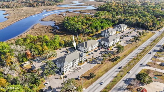 2501 Bienville Boulevard, 127, Ocean Springs, MS 39564
