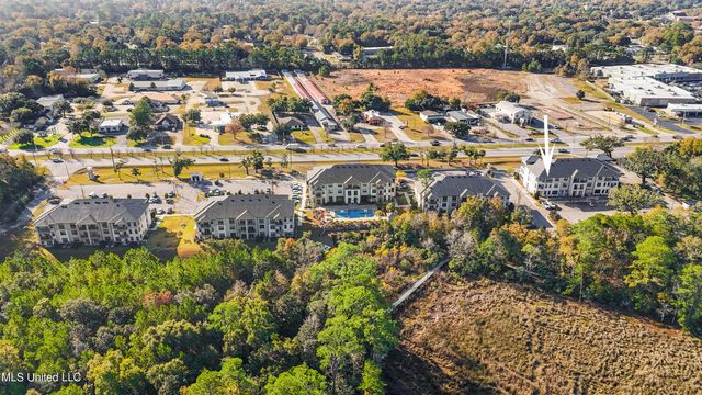 2501 Bienville Boulevard, 127, Ocean Springs, MS 39564