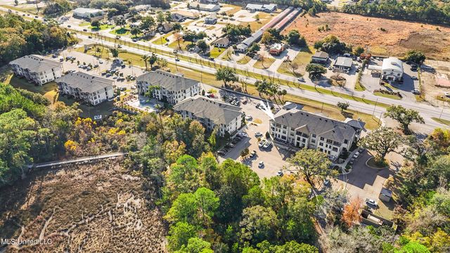 2501 Bienville Boulevard, 127, Ocean Springs, MS 39564