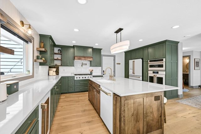 5025 Riverside ROAD, Waterford, WI 53185