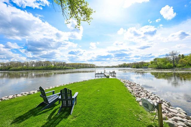 5025 Riverside ROAD, Waterford, WI 53185