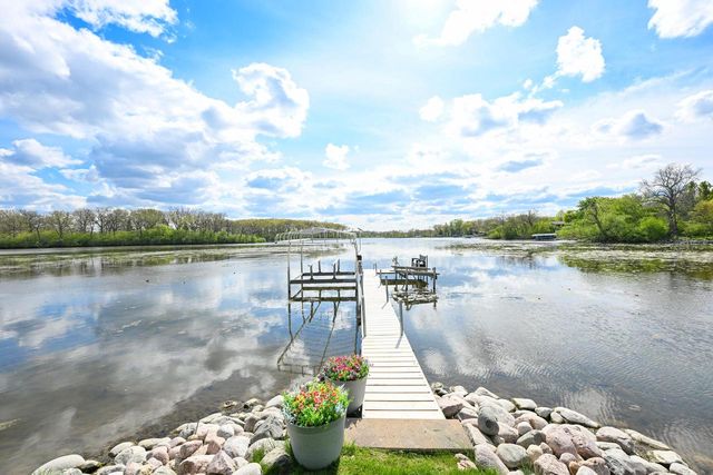 5025 Riverside ROAD, Waterford, WI 53185