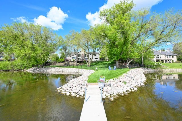 5025 Riverside ROAD, Waterford, WI 53185