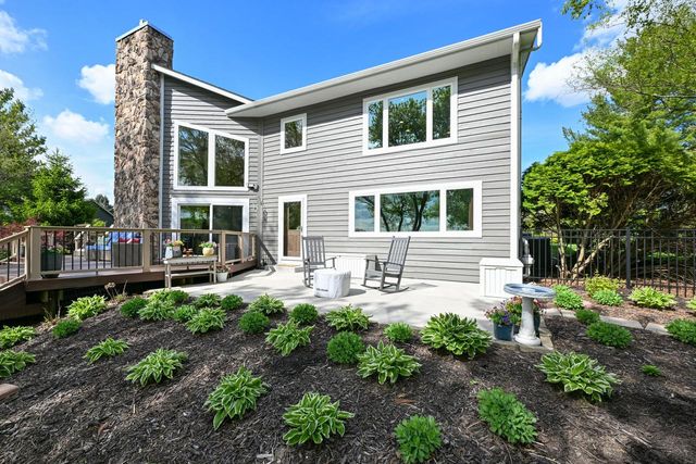 5025 Riverside ROAD, Waterford, WI 53185