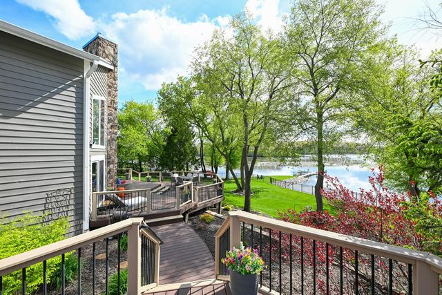 5025 Riverside ROAD, Waterford, WI 53185