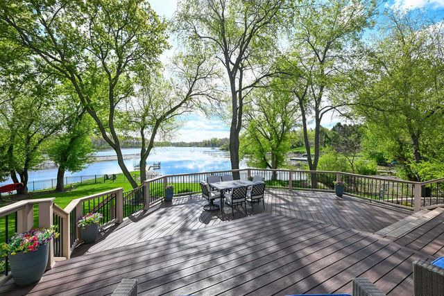 5025 Riverside ROAD, Waterford, WI 53185