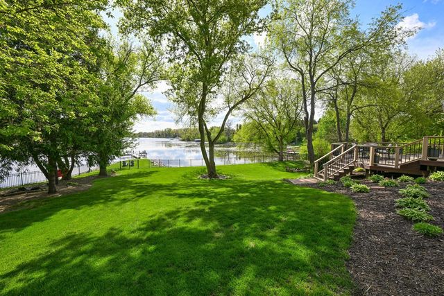 5025 Riverside ROAD, Waterford, WI 53185