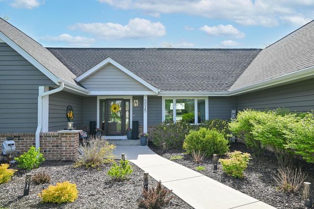 5025 Riverside ROAD, Waterford, WI 53185