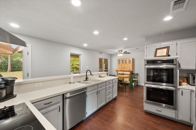 1301 Pinon Drive, Mansfield, TX 76063