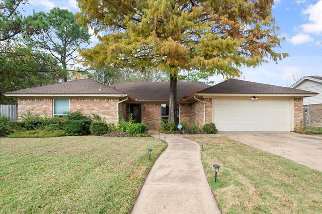 1301 Pinon Drive, Mansfield, TX 76063