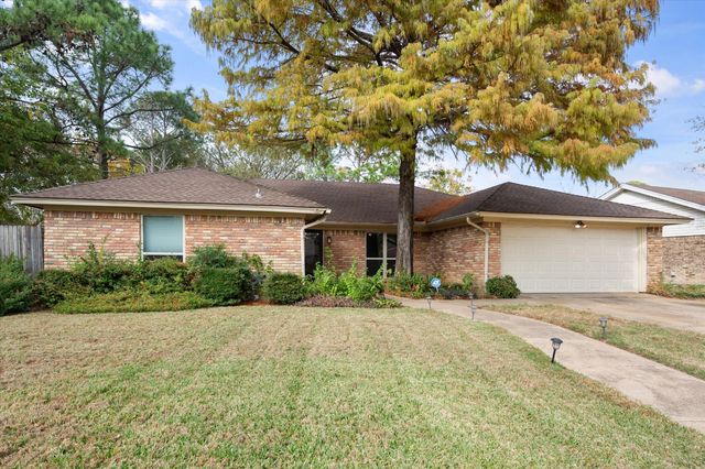 1301 Pinon Drive, Mansfield, TX 76063