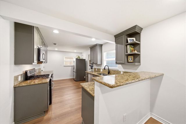 1108 Wakefield Drive, Houston, TX 77018