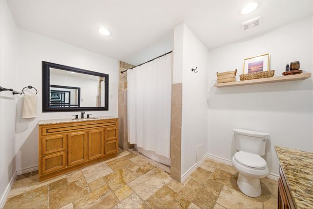 1108 Wakefield Drive, Houston, TX 77018