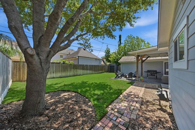1108 Wakefield Drive, Houston, TX 77018