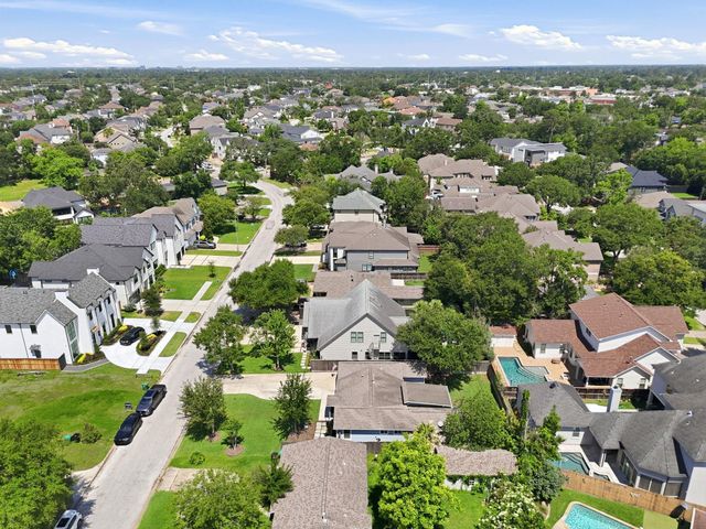 1108 Wakefield Drive, Houston, TX 77018