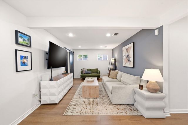 1108 Wakefield Drive, Houston, TX 77018