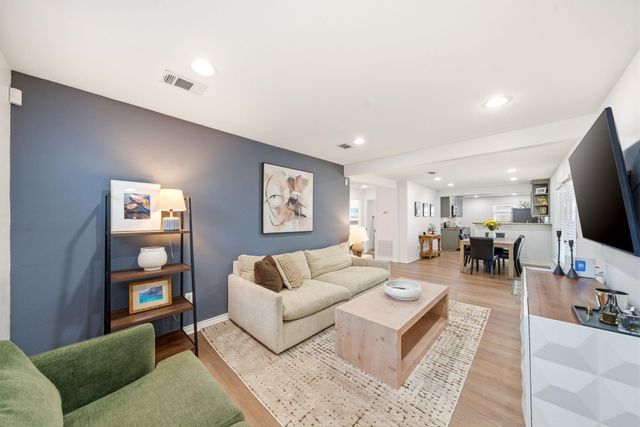 1108 Wakefield Drive, Houston, TX 77018