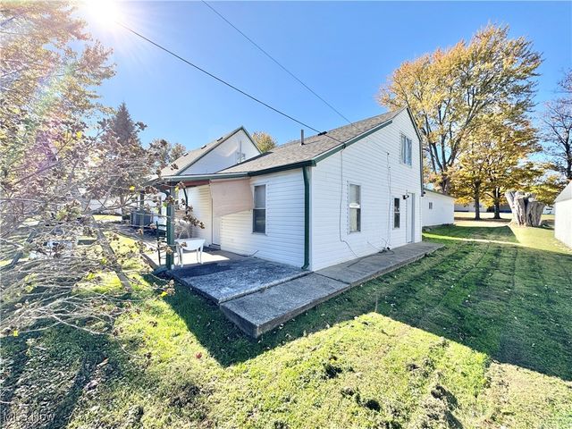 1693 Elfleda Street, Lorain, OH 44055