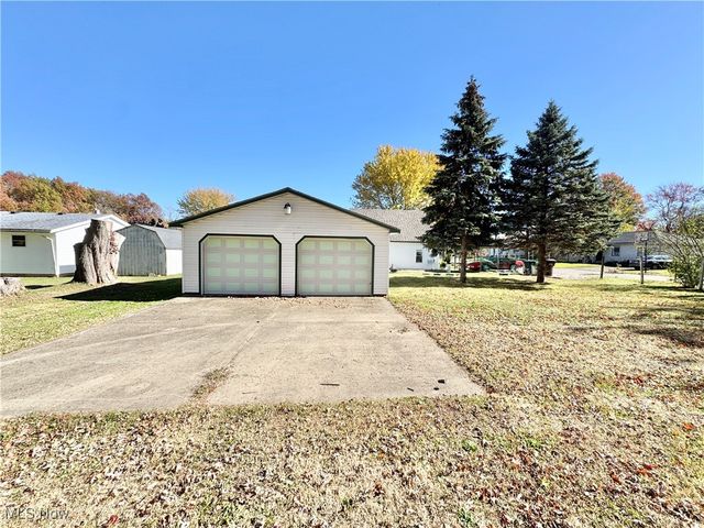 1693 Elfleda Street, Lorain, OH 44055