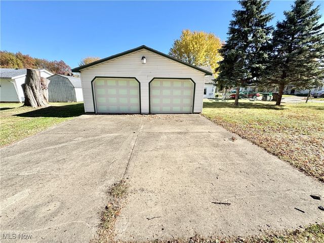 1693 Elfleda Street, Lorain, OH 44055