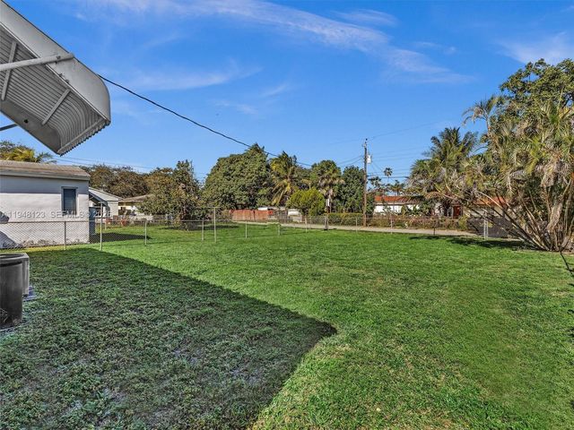 2539 Cleveland St, Hollywood, FL 33020