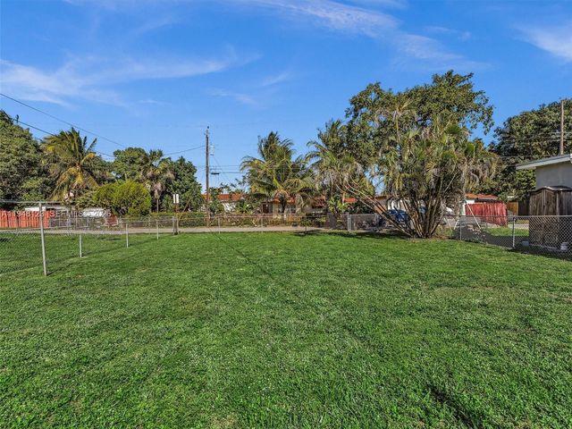 2539 Cleveland St, Hollywood, FL 33020