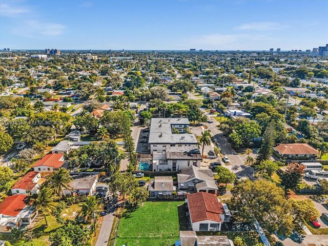 2539 Cleveland St, Hollywood, FL 33020