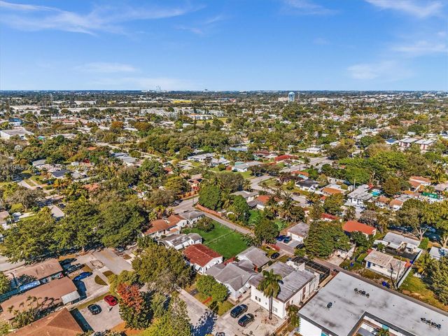 2539 Cleveland St, Hollywood, FL 33020