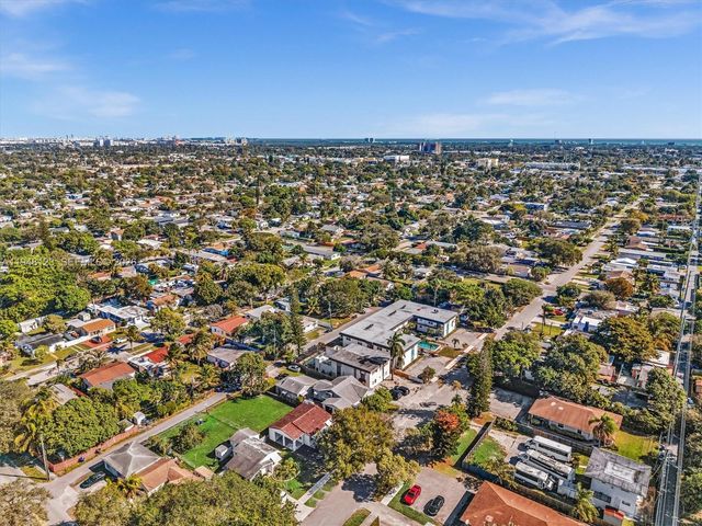 2539 Cleveland St, Hollywood, FL 33020