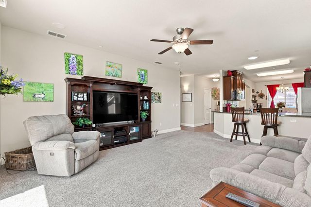 101 Gerrard Ct, Roseville, CA 95661