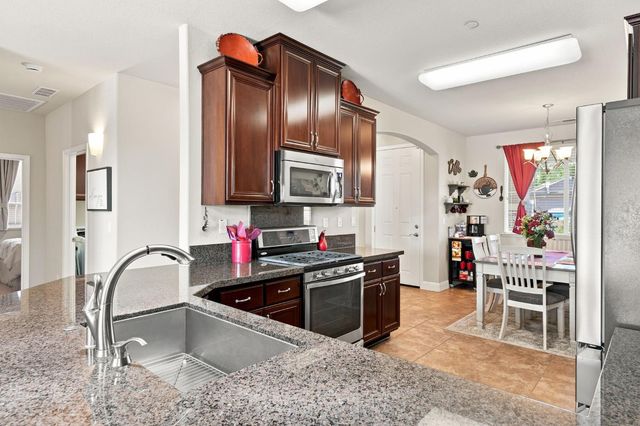 101 Gerrard Ct, Roseville, CA 95661