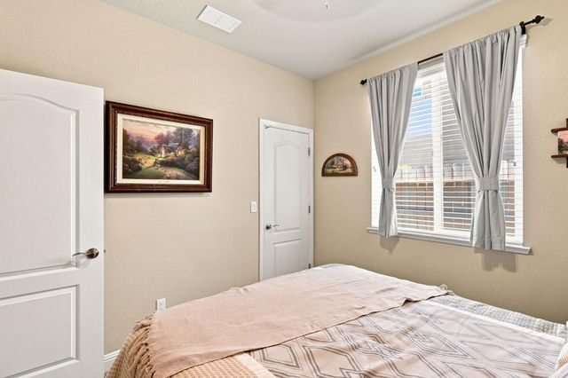 101 Gerrard Ct, Roseville, CA 95661