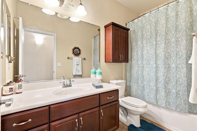 101 Gerrard Ct, Roseville, CA 95661