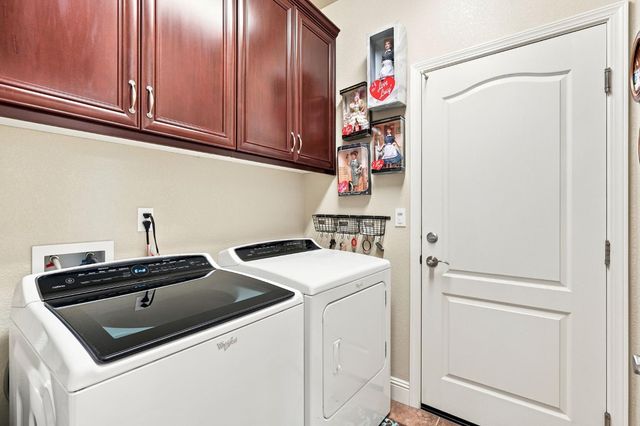 101 Gerrard Ct, Roseville, CA 95661